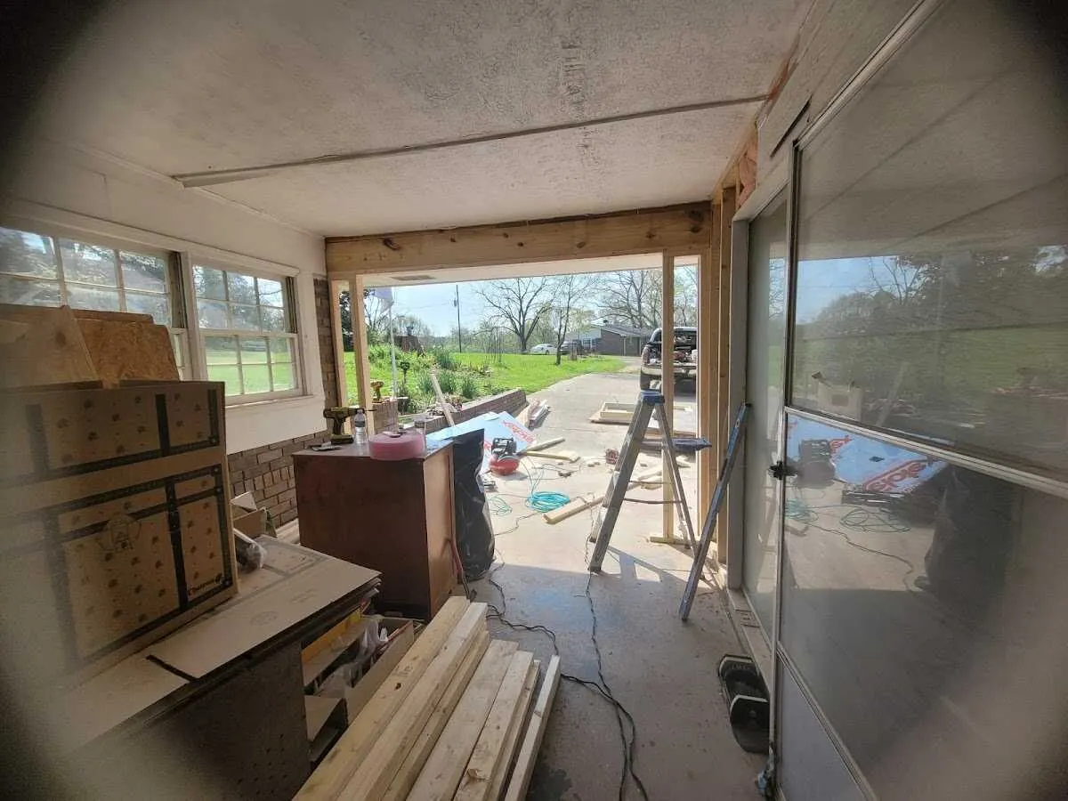 Air movers and dehumidifier for Drying & Dehumidification in East Camden